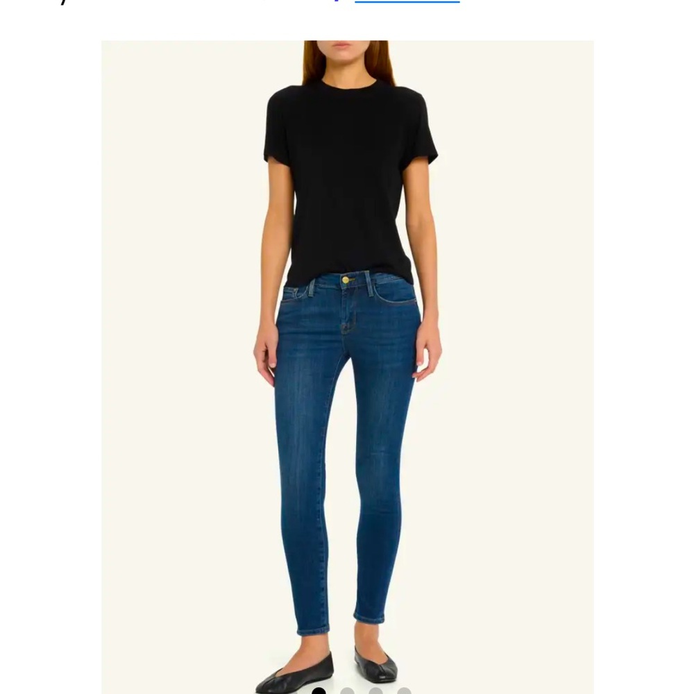 Like-new FRAME Denim Jeans